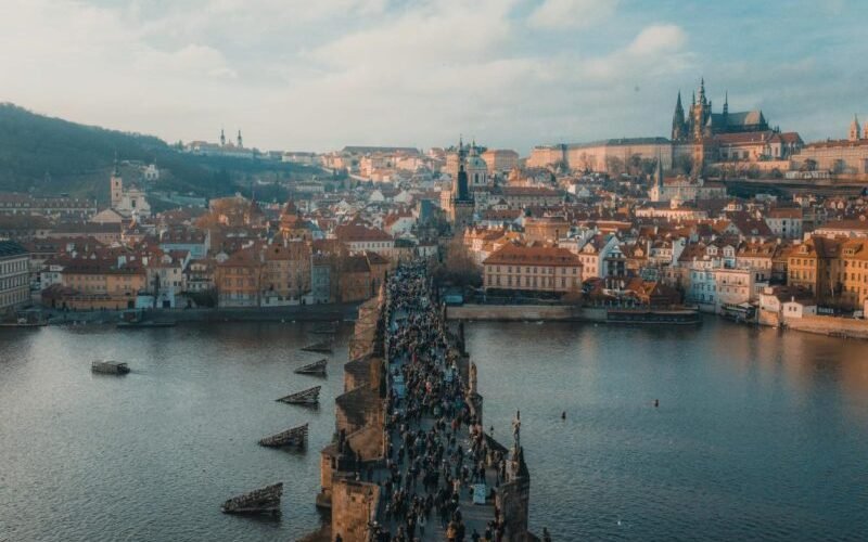 prague charles bridge